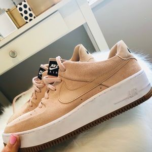 Nike Air Force 1 Sage Low